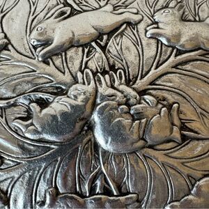 Vintage Arthur Court 1990 Metal Playing Card Box Holder Trinket Bunnies